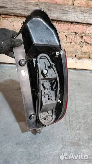 Фонарь задний левый Mitsubishi Colt 6 (Z20/Z30)