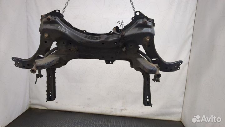 Балка подвески передняя Toyota Prius 2009, 2010