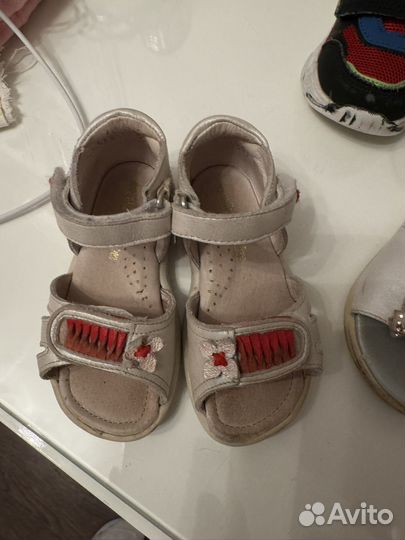 Обувь для девочки 22 размер 5 пар