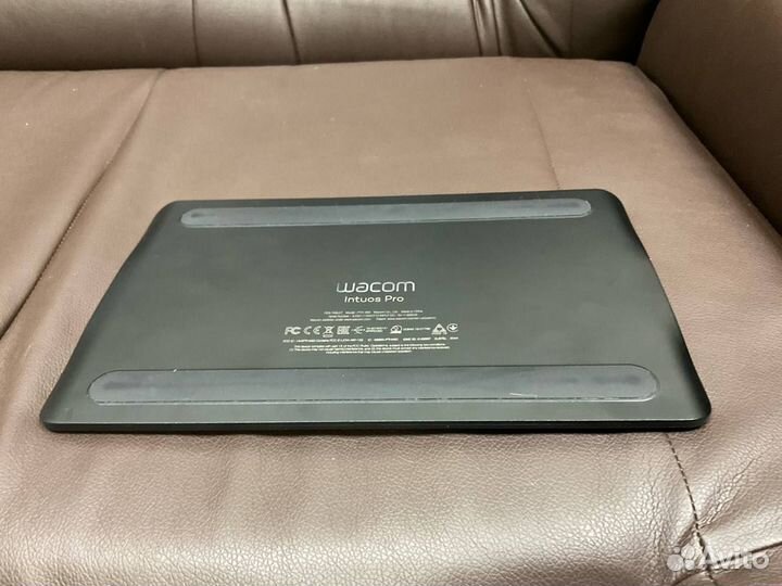 Графический планшет Wacom Intuos Pro S Small