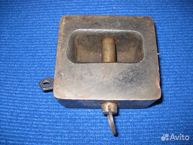 Замок гаражный навесной чугунный СССР