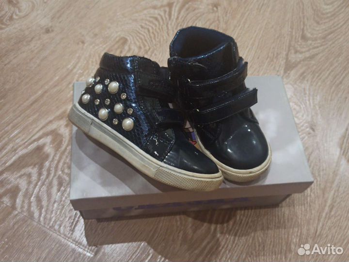 Ботинки для девочки 24 размер