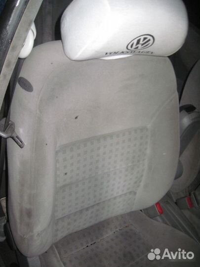 Передние сидение правое джетта 4