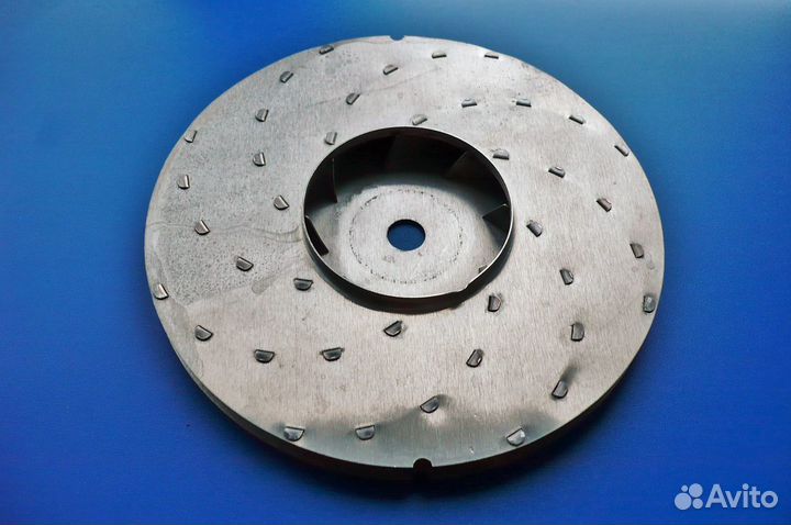 Детали двигателя пылесоса Тайфун 70-80-х год. СССР