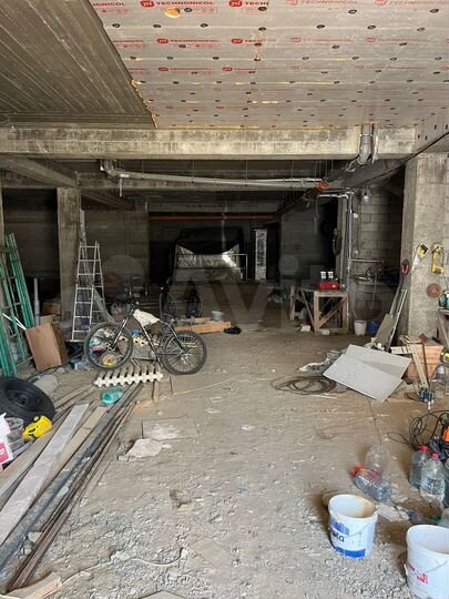 Своб. планировка, 300 м², 1/8 эт.