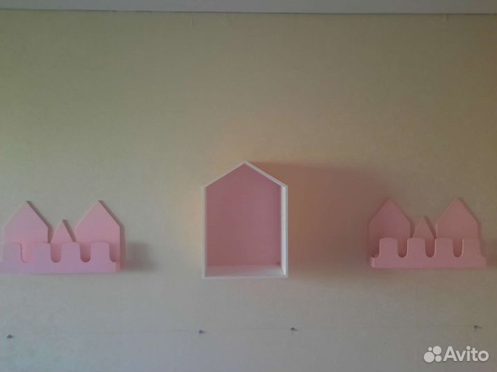 Полочки на стену в детскую комнату бу