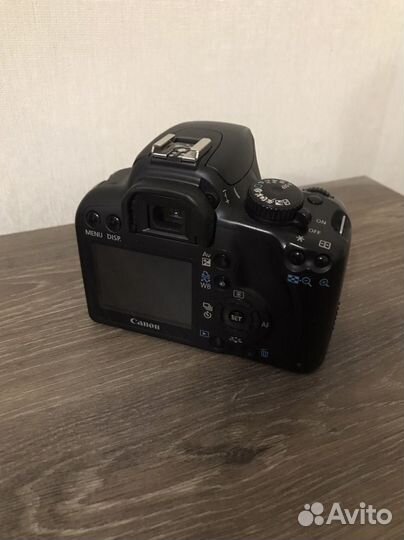 Зеркальный фотоаппарат 1000d Canon