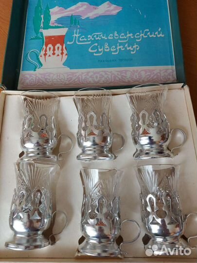 Хрустальные стаканы с подстаканниками