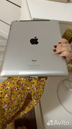 Айпад 3 поколения Wi-Fi + Cellular