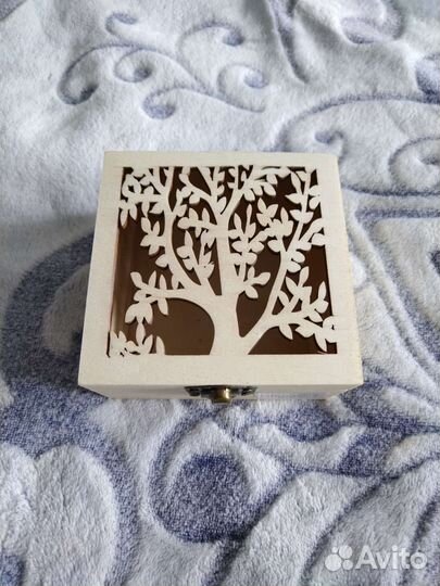 Шкатулка деревянная