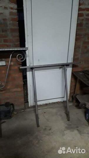 Лавка со столиком