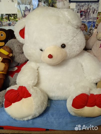 Большие плюшевые медведи