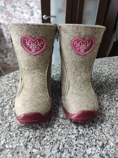 Валенки детские котофей 24 размер. Бу