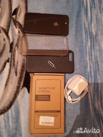 iPhone 8 plus 64gb черный
