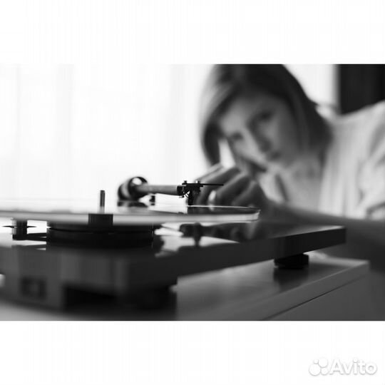 Pro-Ject T1 Phono SB (OM 5E) White