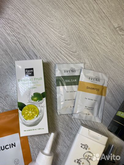 Набор уходовой косметики пакетом новый