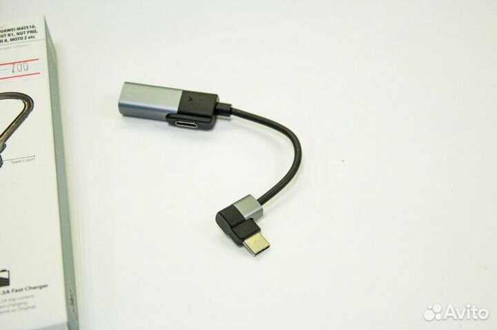 Аудиопереходник AUX Type-C Charge