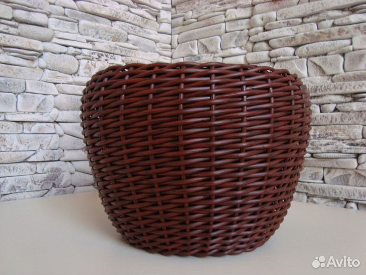 Кашпо из ротанга