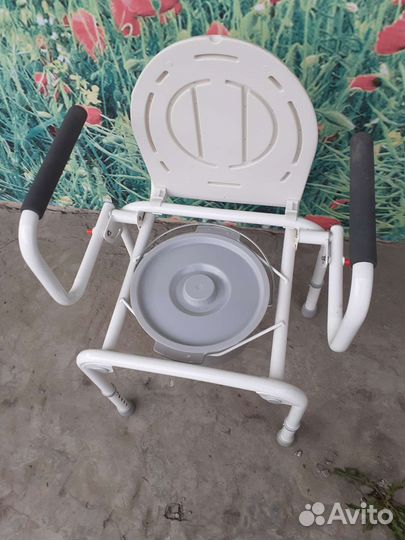 Стул инвалидный