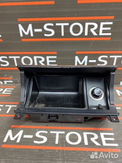 Пепельница Mercedes-Benz E-Class W210 112.941 1998