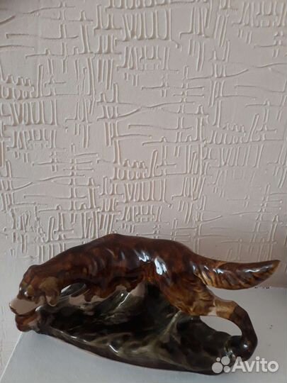 Статуэтка Собака с дичью