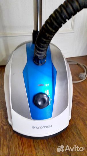 Парогенератор-отпариватель для одежды Kromax Q-202