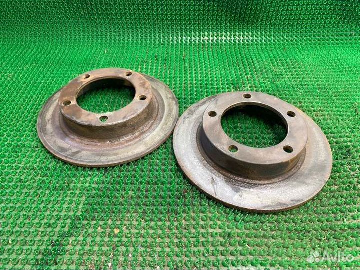 Диски тормозные (коплект) передние Лада Нива 2004
