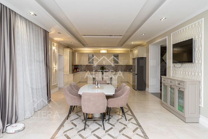 Дом 500,1 м² на участке 10 сот.