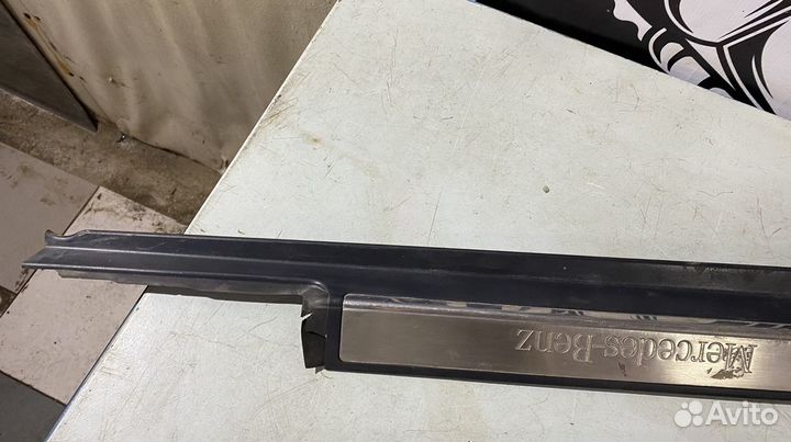 Накладки на пороги внешние Mercedes Benz W220