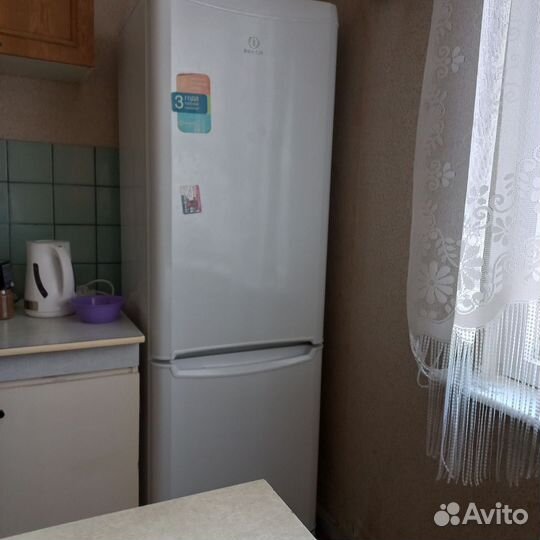 Холодильник Indesit B18.025