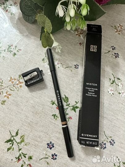 Givenchy карандаш для бровей
