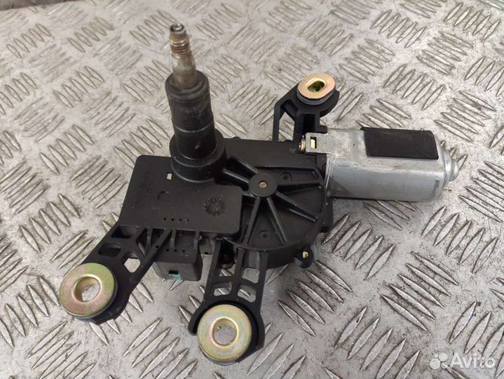 Моторчик заднего стеклоочистителя (дворника) Volks