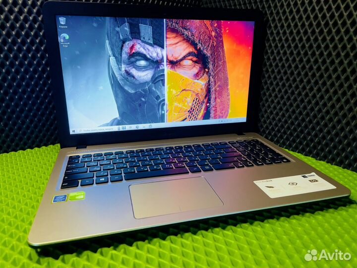 Ноутбук Asus 4Ядра/4Gb/MX110 2Gb