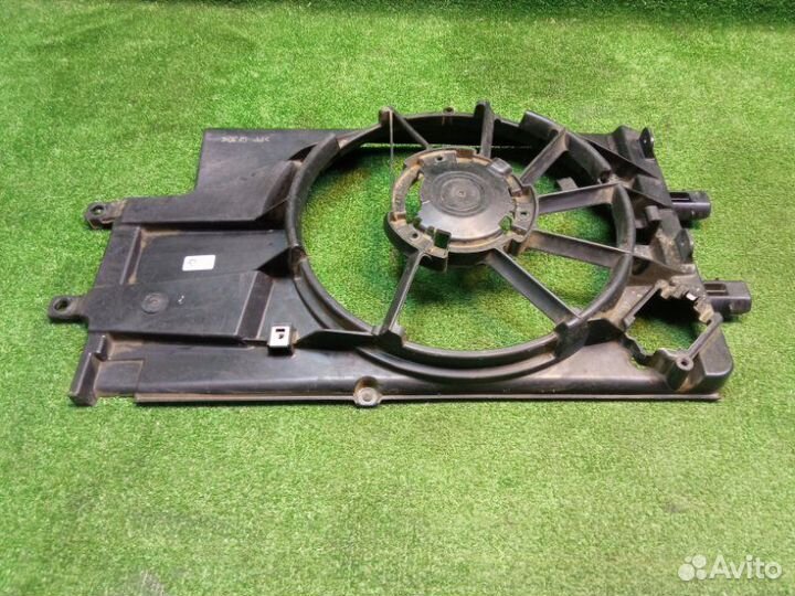 Диффузор вентилятора LADA Granta 2020