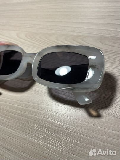 Солнечные очки женские