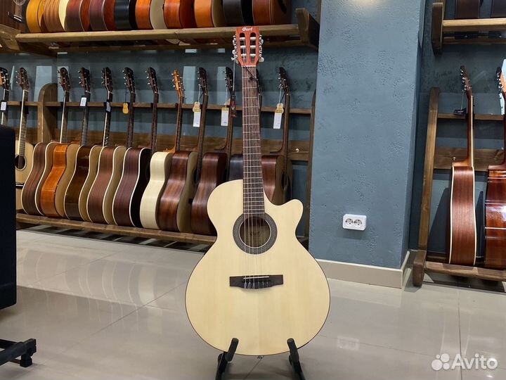 Cort CEC1 Электроклассическая гитара