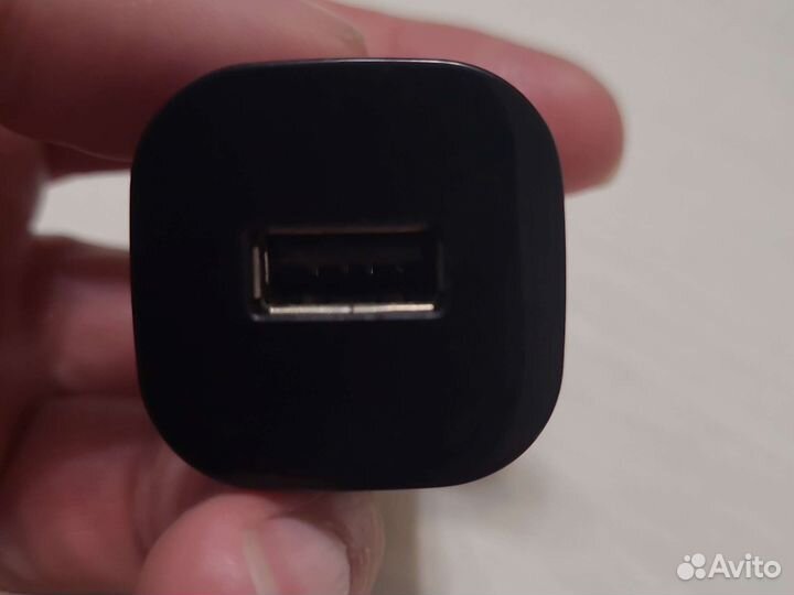 Зарядное устройство Samsung в прикуриватель