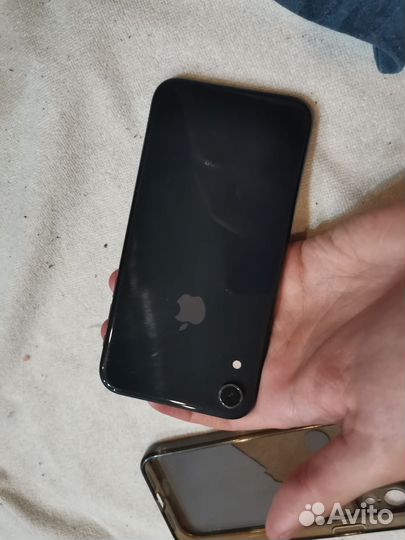 iPhone Xr, 64 ГБ