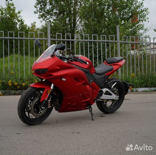 Электромотоцикл ECO-Ducati Panigale