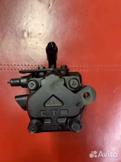 Насос гур Mitsubishi L200 MB501385