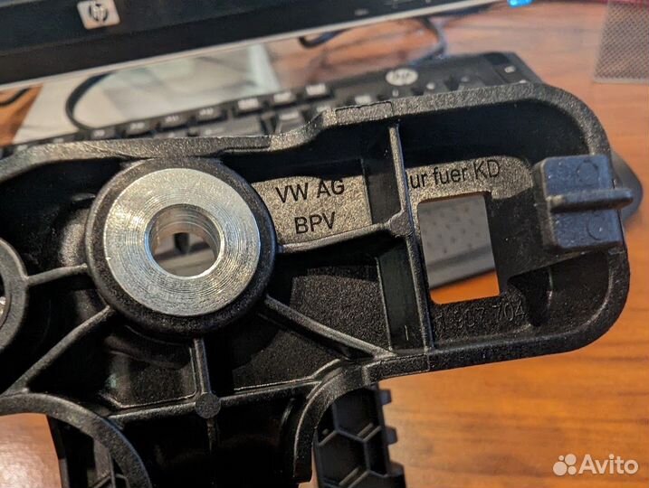 Кронштейн крепления радарного датчика новый