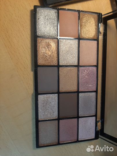 Тени для век