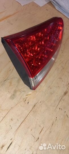 Фонарь задний внутренний левый Citroen C-Crosser