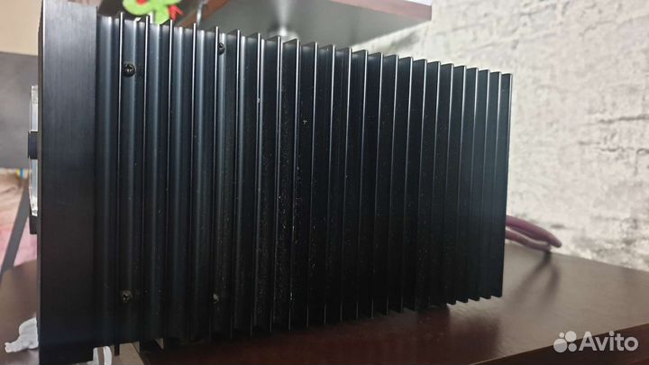 Усилитель мощности Onkyo M 8000