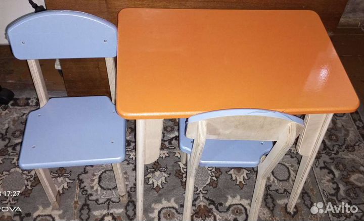 Детский столик и стульчик
