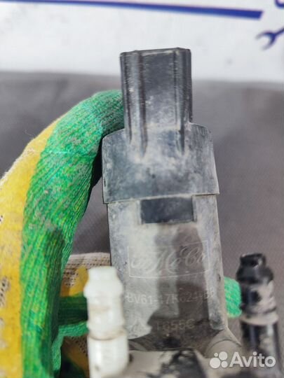 Насос бачка омывателя Ford Focus 3