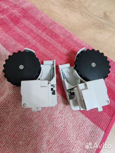 Колеса робота пылесоса dreame f9