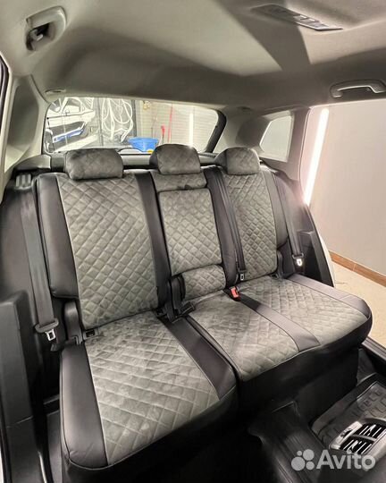 Чехлы из экокожи на Volkswagen Amarok от Автопилот