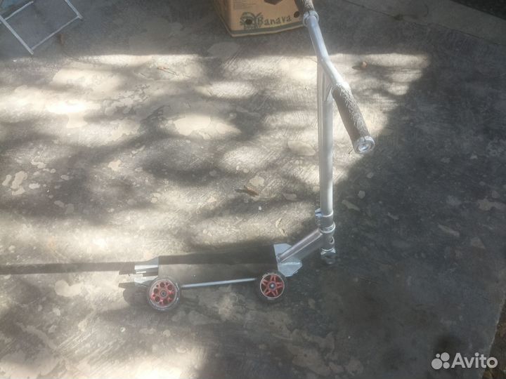 Трюковой самокат