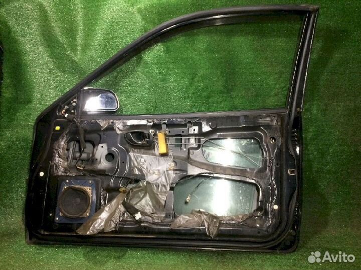 Дверь правая Mitsubishi colt CJ1A Черная хром